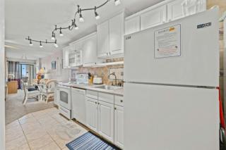 Sanabel 609: Oceanfront Condo with Indoor Pool and Outdoor Hot tub - Myrtle Beach - 8
