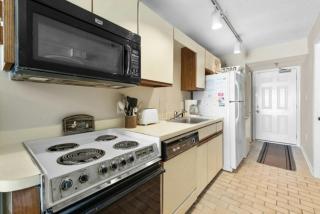 Affordable 2BR 2BA condo Sanabel 205 with Indoor Pool and Large Outdoor Hot tub - Myrtle Beach - 8