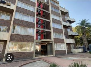 Bright & Airy 2BR in CBD Harare Modern with city view - 0