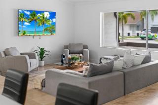 Miami house Heated Pool Game Room BBQ L67 - 3