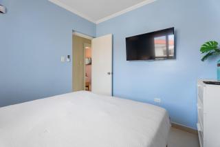 NEW 3BR 2BA Private Villa with Spacious Garden - Noord - 4