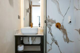M401 Poblado Apt close to lleras park jacuzzi AC - Medellín - 3