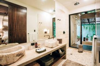 Jungle Sanctuary Wellness Retreat w Pool Bar Spa - 1