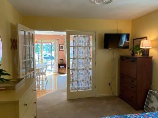 Pepin Marina Retreat Cottage Apartment with Deck - 2