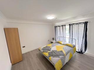 New Spacious 7-bedroom house in Sutton (S London) - Sutton - 8