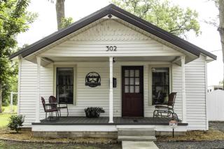 The 1950s Retro Riverside Cottage - Dardanelle - 6