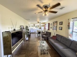 The 1950s Retro Riverside Cottage - Dardanelle - 2