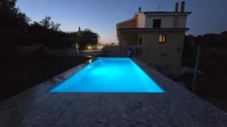Villa Malvasio Pool and Jacuzzi Room Sassari - Sassari - 9