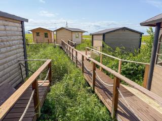 Seaside Retreat with Hot tub,Sauna, Pool & BBQ - Lao - 8