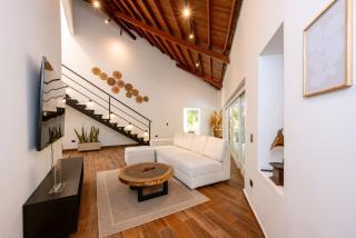 CH105 Poblado 7BR Villa Jacuzzi AC 24 hours Security - 5