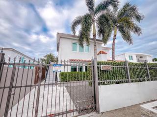 San Juan Getaway Sleeps 6 n 9 Mins to Airport - San Juan - 0