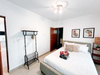 San Juan Getaway Sleeps 6 n 9 Mins to Airport - San Juan - 1