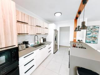 San Juan Getaway Sleeps 6 n 9 Mins to Airport - San Juan - 6