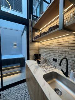 Luxury Poblado House 12 Rooms 2 Jacuzzis AC - Medellín - 4