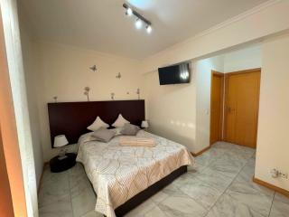 Funchal Getaway, Cozy Private Room With Bathroom and WiFi - Funchal - 5