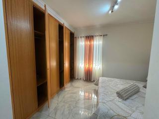 Funchal Getaway, Cozy Private Room With Bathroom and WiFi - Funchal - 1