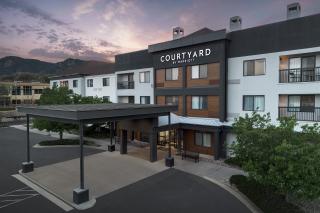 Courtyard by Marriott Colorado Springs South - 9