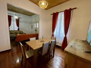 Casa entera en Ñuñoa, 3 Dormitorios, Calefacción - Santiago - 0