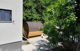 Nice Home In Draganic With House A Panoramic View - Draganići - 4