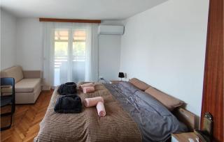 Nice Home In Draganic With House A Panoramic View - Draganići - 1