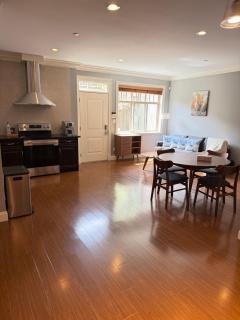 Peaceful & Cozy Home with 3 rooms, SHARED Bathrooms and SHARED Common Space - 7