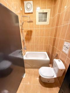 شقة فندقية مميزة ثلاث غرف وصالة حي المنسك الدور الأرضي - Abha - 3