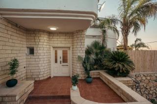 וילה אצולה בכינרת - Tiberias - 0