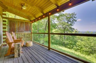 Pettinger Getaway with Views in Mindoro! - - 9