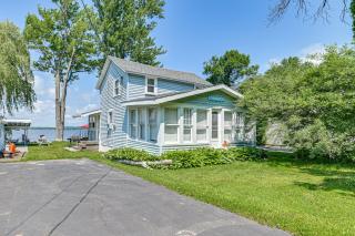 Private Dock Lakefront Gem on Saratoga Lake - Saratoga Springs - 9