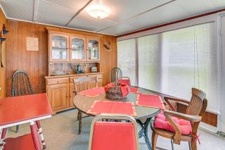 Private Dock Lakefront Gem on Saratoga Lake - Saratoga Springs - 5