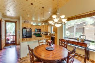4 Miles to Lake Retreat with 2 Decks! - Show Low - 8