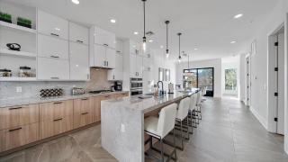 Bella Vista Uptown Family Retreat - Upscale - Rooftop Hot Tub - Sarasota - 0