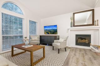 Pet Friendly Retreat Hot Tub & Games On Mt Hood - Rhododendron - 0