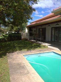 Pecanwood Villa with lake view - Hartbeespoort - 9