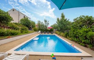 Lovely Apartment In Stara Vas With Wifi - Stara Vas - 3