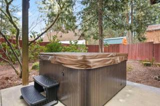 Pet Friendly Retreat Hot Tub & Games On Mt Hood - Rhododendron - 8