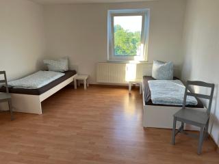 Ferienwohnung und Monteurzimmer - Braunsbedra - 1