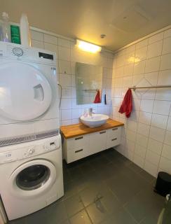 Coolcation - Appartment, 2 bedrooms, 2 bath, stunning sea view, free parking - - 8