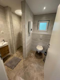 Neuer Bungalow in Motzen bei Berlin nur 300 m vom See und Strandbad entfernt - 8