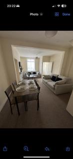 Beautiful 2 bedroom fully equipped property 5-G WiFi, smart TV - Hull - 2