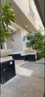 Hotel-Style Studio with Private Balcony - Riad - 8