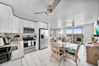 Beach Access Studio Bonita Beach FL - 3