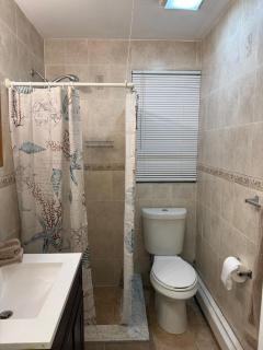 Gorgeous Beach Unit sleeps 4, 2 beach badges, beach towels, and 4 min to beach - Seaside Heights - 5