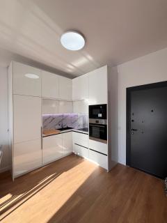 Sunrise Luxury Beach Apartment - Golem - 1
