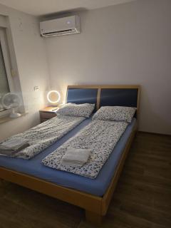 konak 1 - Ljubljana - 0
