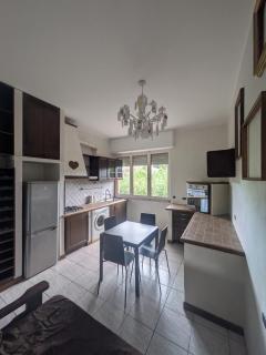 Golden Sea Apartment - 1
