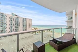 Beachfront Oasis I Balcony I BBQ I Pool I Gym - 7