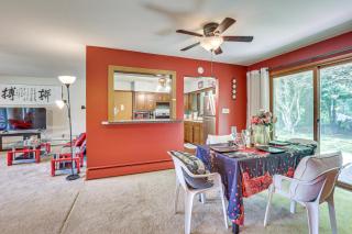 Pet-Friendly Grove City Home with Lake on 19 Acres! - Grove City - 4
