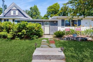 Topside Garden - North Conway - 8