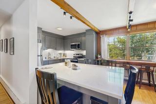 Topside Garden - North Conway - 3
